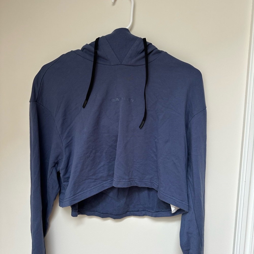 Oakley cropped sweatshirt, Size small